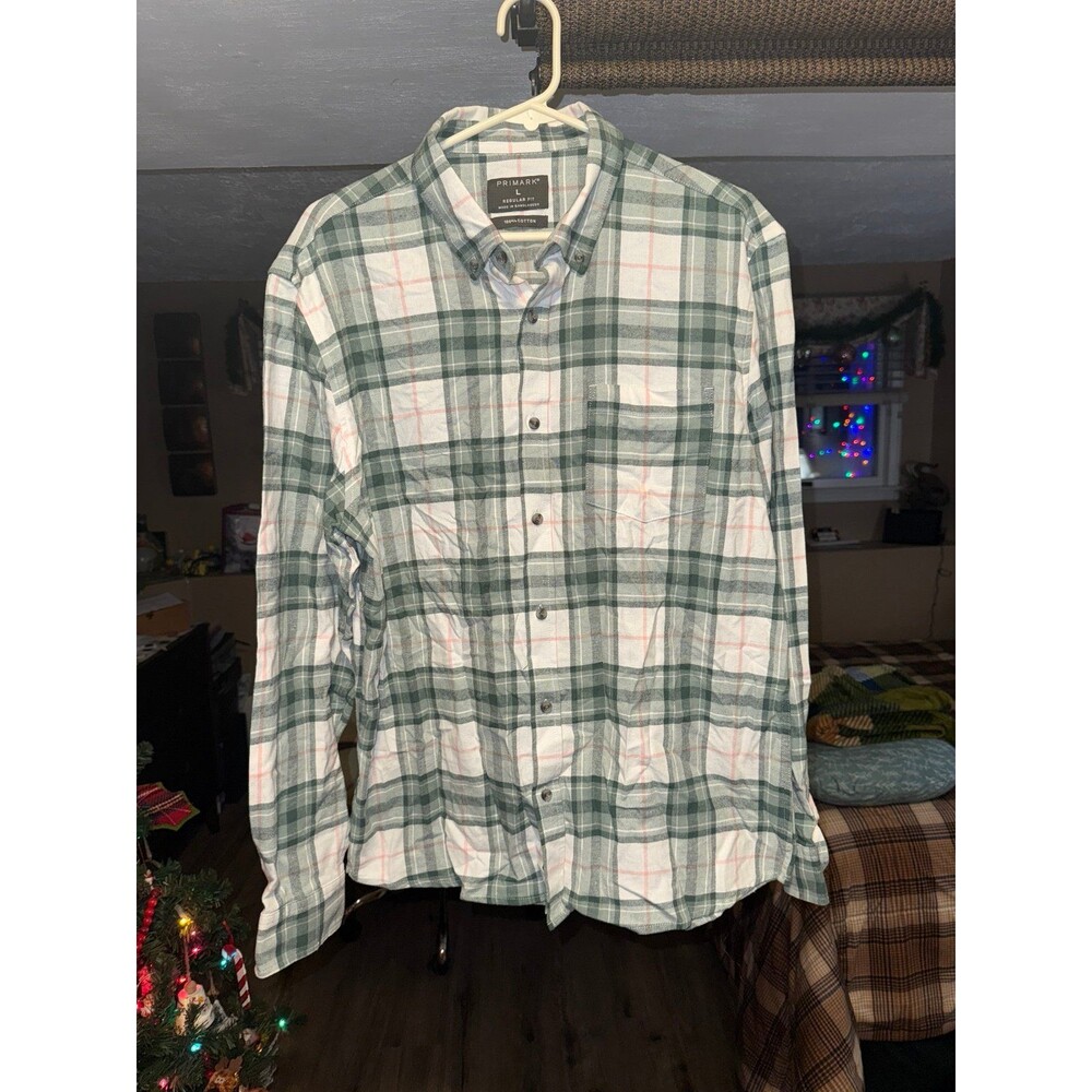 Men’s Green and White Flannel Button Down Shirt Size Large